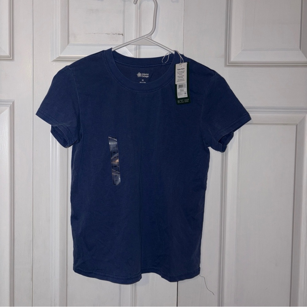 Alpine Design Women's Dark Blue Short Sleeve Tee